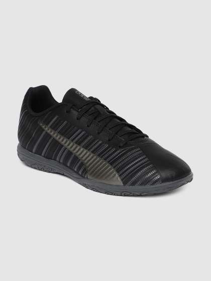non marking football shoes