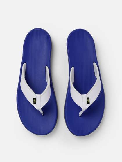 women's nike navy blue flip flops