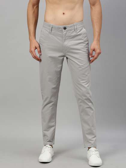 Roadster Men Grey
                        Cotton Regular Chinos