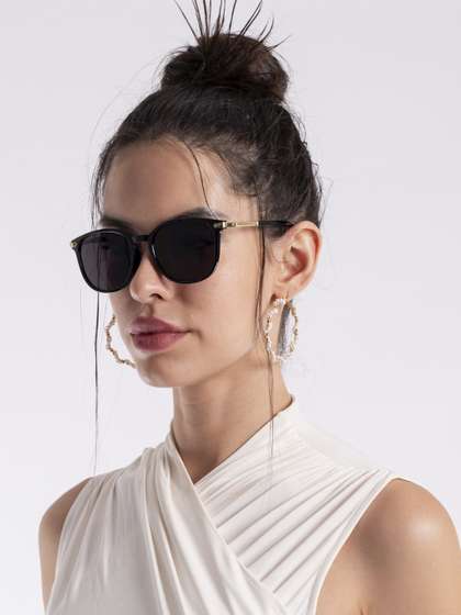 Voyage Women Black
                        UV Protected Wayfarer Sunglasses A3046MG3182