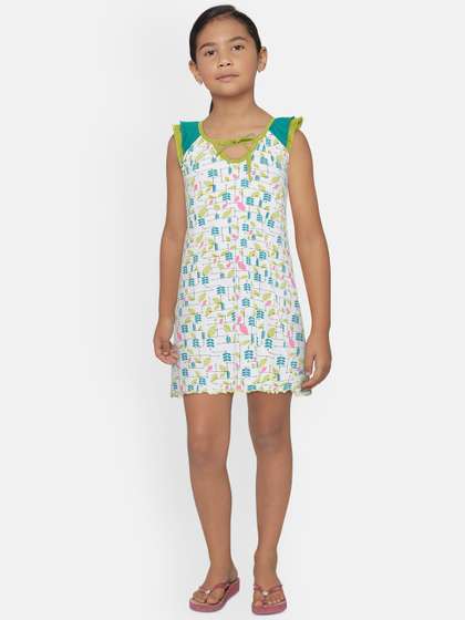 SINI MINI Girls White
                    & Green Printed Nightdress