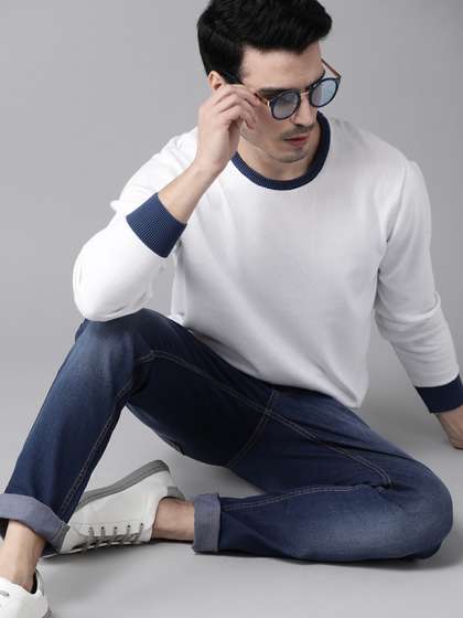 Roadster Men White
                        Solid Pullover Sweater