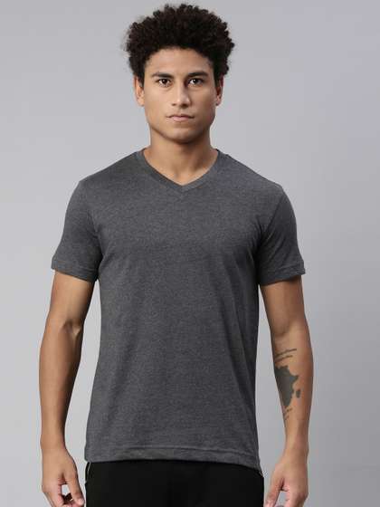 Levis Men Pure
                        Cotton V Neck Short Sleeve Tshirt
