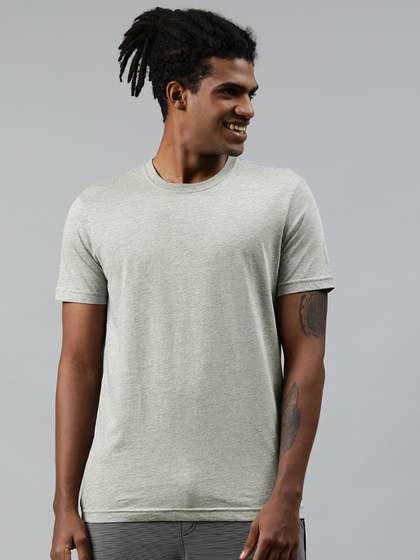 Levis Men Soft Pure
                        Cotton Round Neck Half Sleeve Tshirt