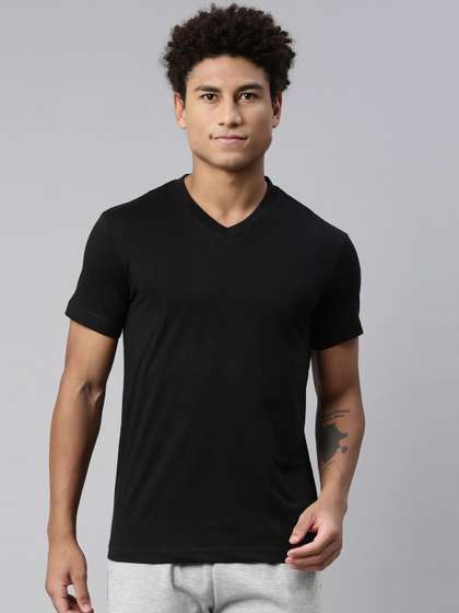 Levis Men Pure
                        Cotton V Neck Short Sleeve Tshirt