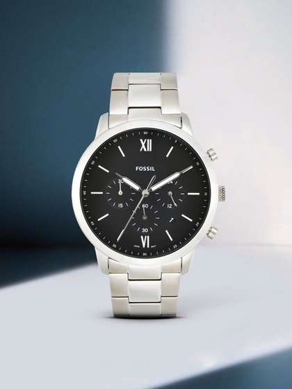 Fossil Men Silver-Toned
                    Analogue Watch FS5384