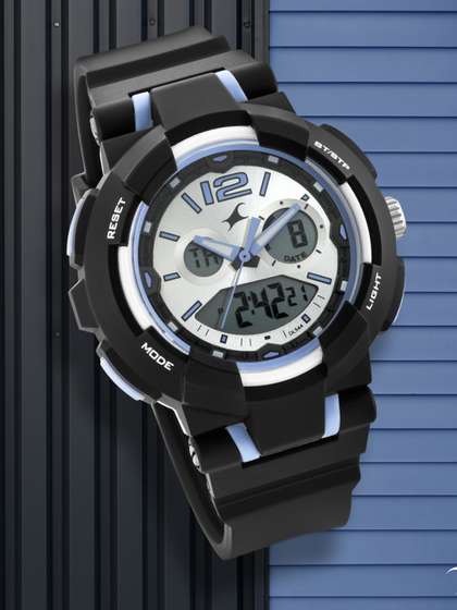Fastrack Street Line
                    Quartz Analog Digital With Silver Dial Watch For
                    Girls - Nr68016pp01