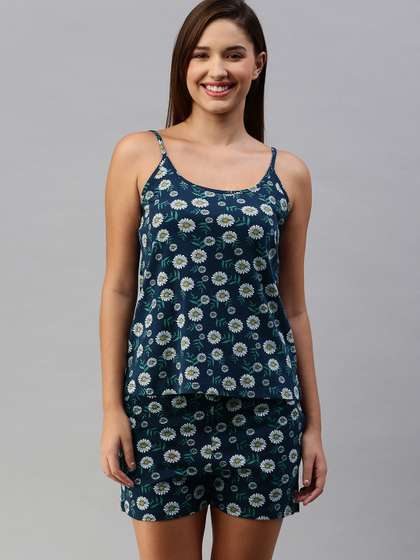 Mast & Harbour X
                        fwd Women Navy Blue & White Floral Printed
                        Night suit