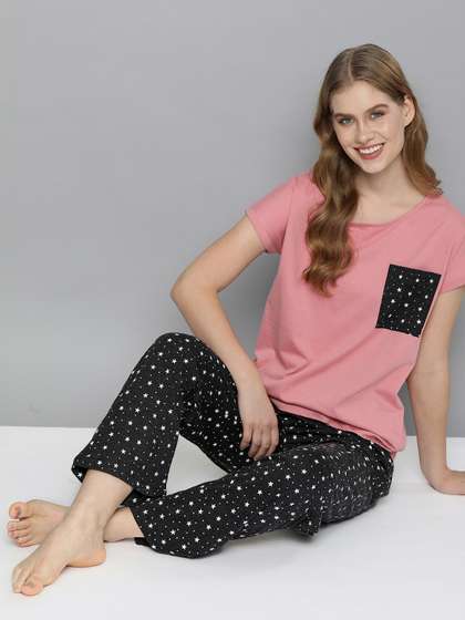 Mast & Harbour
                        Women Pink Solid Detailed Pocket Night Suit