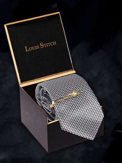 LOUIS STITCH Men Ash
                    Grey Italian Silk Necktie Accessory Gift Set