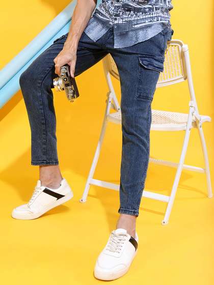 HIGHLANDER Men Slim
                        Fit Light Fade Cargo Pocket Jeans