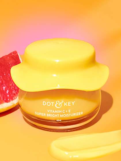 DOT & KEY
                        Vitamin C+E Oil-Free Moisturizer For Glowing
                        Skin & Fades Dark Spots - 60ml