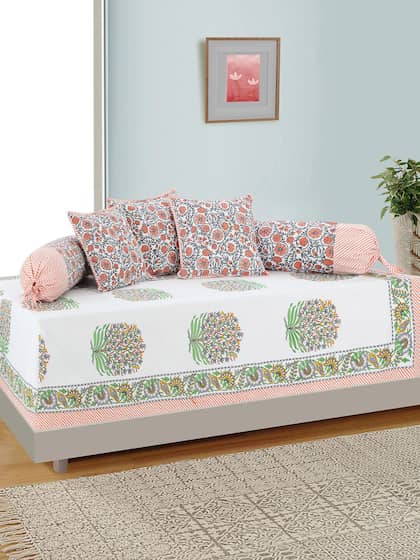 Salona Bichona Set Of 6 White & Orange Floral Printed Pure Cotton 144TC Bedsheet With Bolster & Cushion Covers