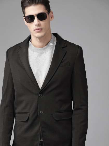 Roadster Men Black Regular Fit Solid Single-Breasted Casual Blazer