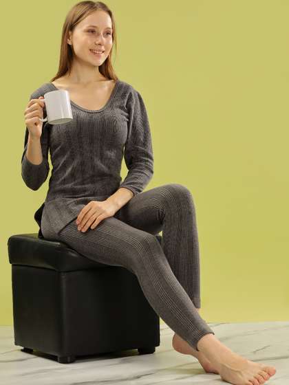 Price History of Dollar Ultra Women Self-Striped Thermal Set from