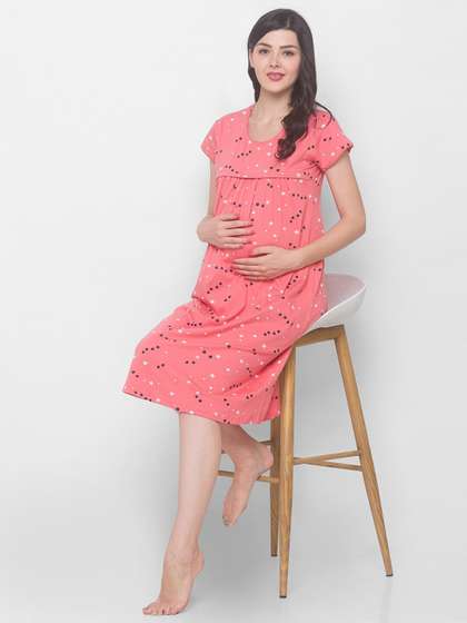 AV2 Peach-Coloured
                        Maternity Printed Nightdress