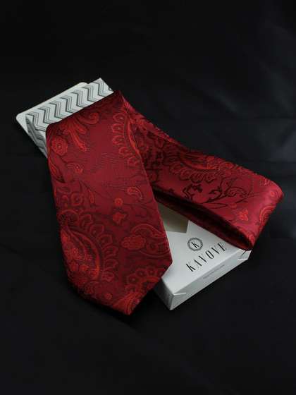 Kavove Men Red Printed
                      Broad Tie