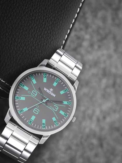 WROGN Men Grey Dial
                      & Silver Toned Stainless Steel Analogue Watch
                      WRG00041F