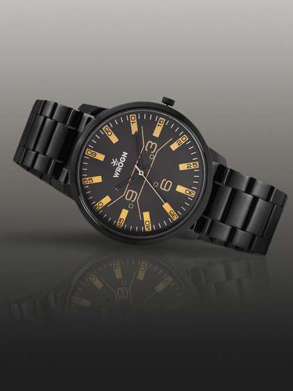 WROGN Men Black Dial
                    & Straps Trend Savy Analogue Watch WRG00041H