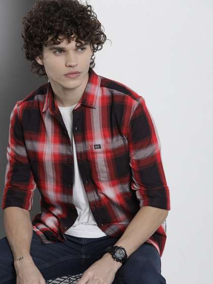 The Indian Garage
                          Co Men Comfort Checked Casual Regular Fit
                          Shirt