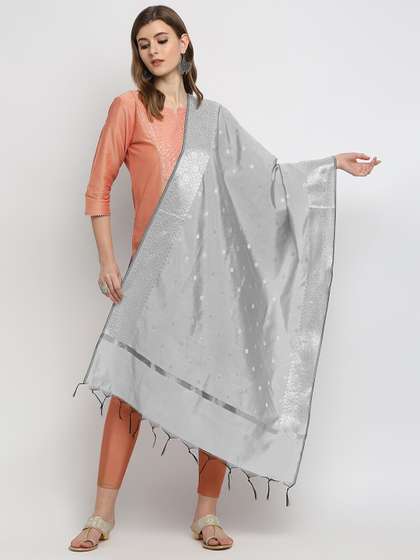 Dupatta Bazaar
                      Silver-Toned Woven Design Banarasi Silk Dupatta