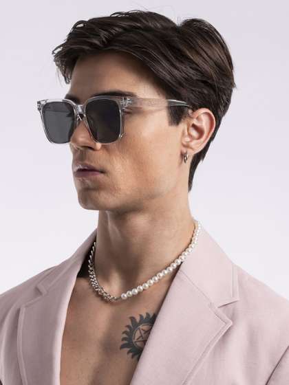 Voyage Unisex Black
                        Lens & White Wayfarer Sunglasses with UV
                        Protected Lens