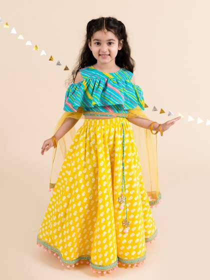pspeaches Girls
                          Yellow & Blue Printed Ready to Wear
                          Lehenga & Blouse With Dupatta
