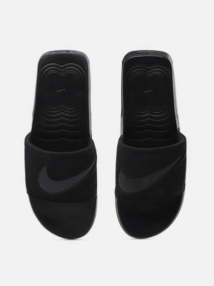 Nike Men Black Solid
                    Sliders