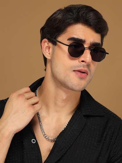 Voyage Unisex Black
                        Lens & Black Round Sunglasses with UV
                        Protected Lens