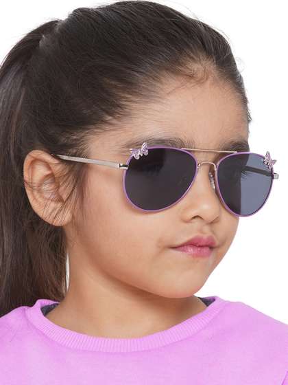 Carlton London Girls
                      Black Lens & Silver-Toned Aviator Sunglasses
                      with UV Protected Lens
