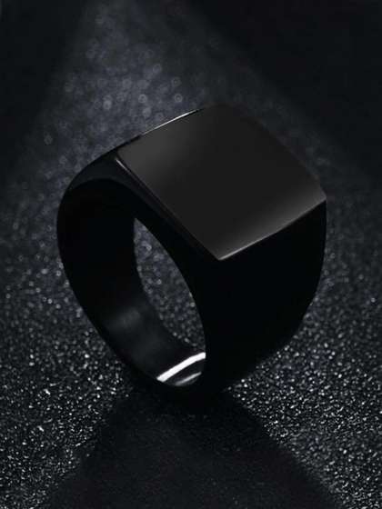 Yellow Chimes Men Black
                    Band Finger Ring