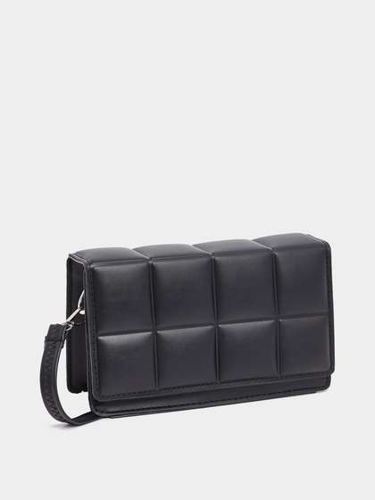 Styli Women Plain Quilted Shoulder Bag