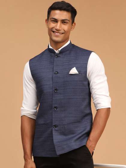 VASTRAMAY Men Textured Nehru Jacket