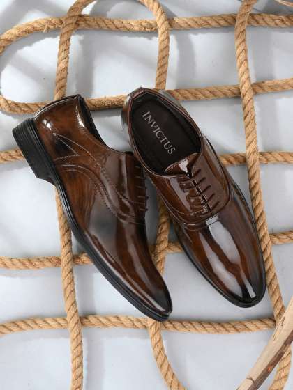 INVICTUS Men Tan Brown Solid Formal Oxfords