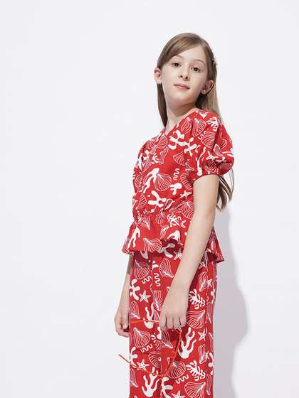 Vero Moda Girls
                        Conversational Printed Round Neck Top