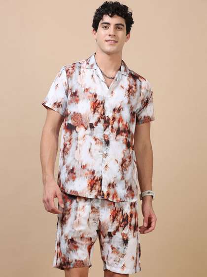 Bushirt Men
                          Abstract Printed Night Suit