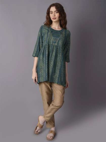 Shree Geometric Printed Liva Kurti