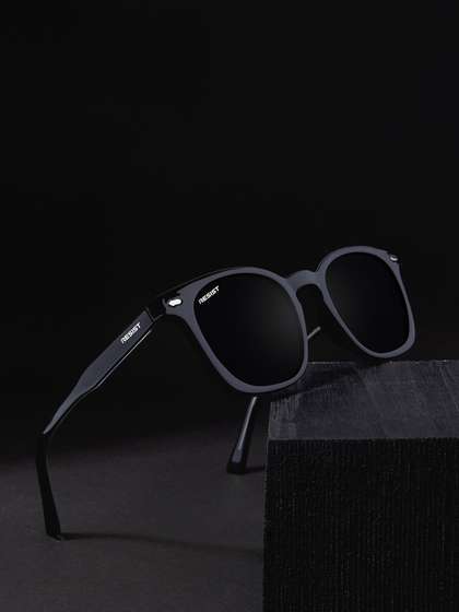 RESIST EYEWEAR
                        UNISEX Black UV Protected Oval Sunglasses