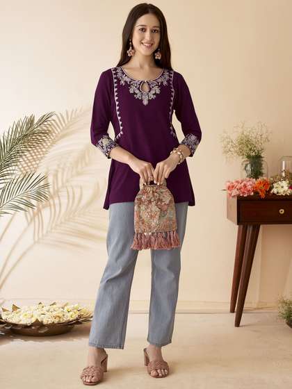 Anouk X fwd Burgundy Floral Embroidered Thread Work Straight Kurta