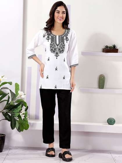 keshubaba Floral Embroidered Thread Work Straight Kurti
