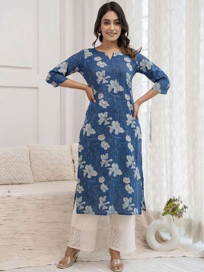 Nayo Women Floral
                        Dyed Sequinned Kurta