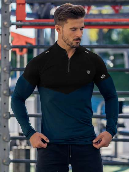AUSK Men Solid Colourblocked Muscle Fit Sports T-shirt