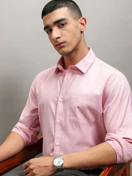 HIGHLANDER Men Solid Casual Shirt
