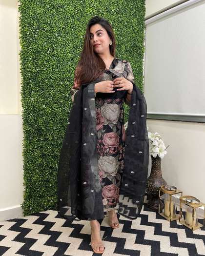KALINI Women Printed Kurta with Trousers With Dupatta