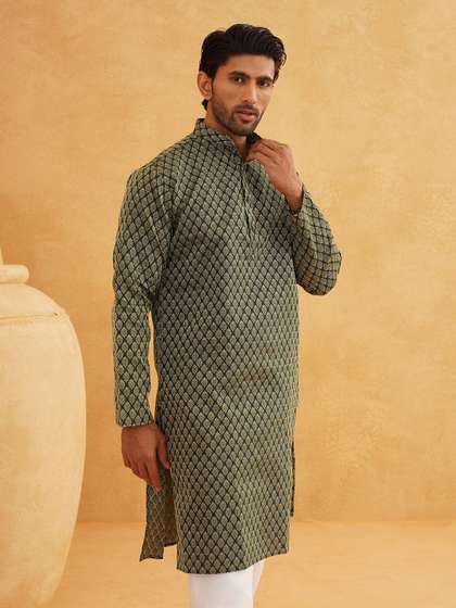 SOJANYA Woven Design Kurta Set
