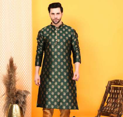 Larwa Jacquard Woven Design Kurta