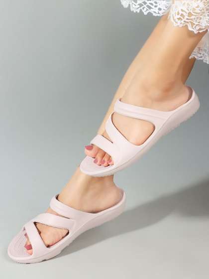 The Roadster Lifestyle Co Women Comfort Lightweight Clogs