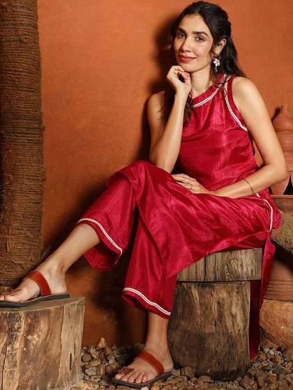QISSA Women Kurta with Trousers Cotton Blend