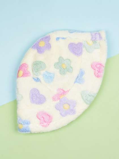 Pantaloons Junior Girls
                    Printed Beanie