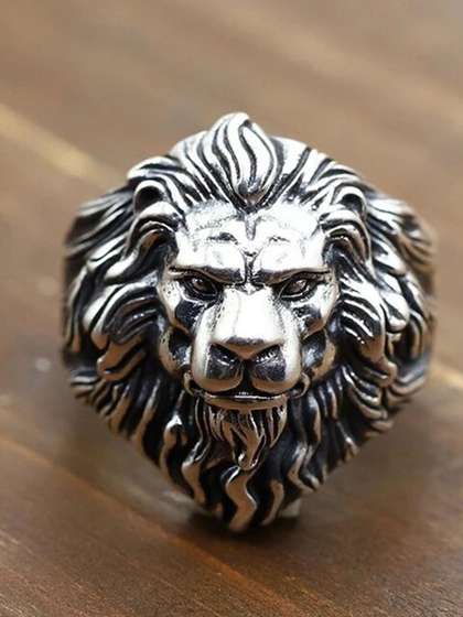 Saizen Men Silver Plated
                    Stainless Steel Lion Face Finger Ring